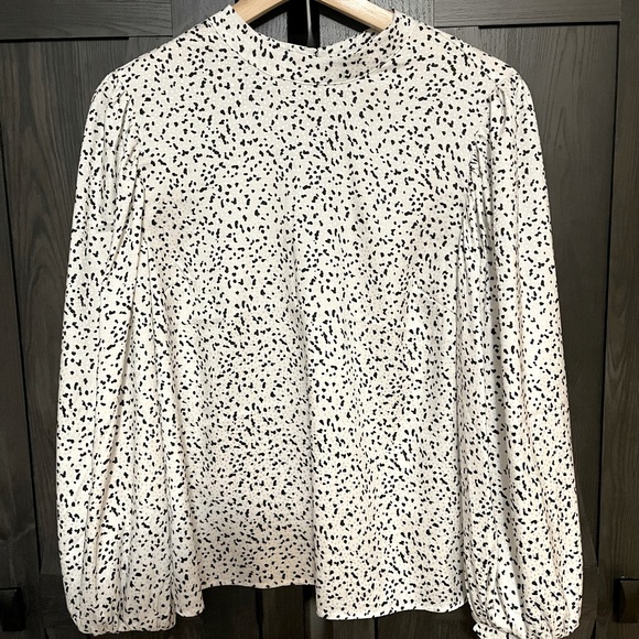 Rachel Zoe Tops - Rachel Zoe blouse - size Medium, never worn. Very elegant